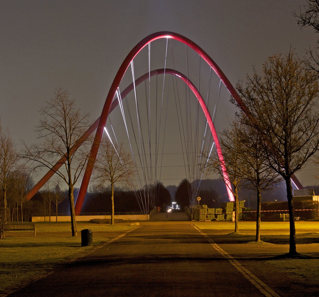 Bruecke im Nordsternpark Gelsenkirchen