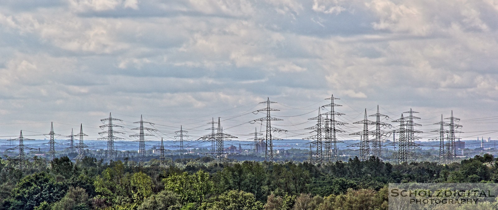 HDR Bild / Aufnahme Blick vom Landschaftspark Hoheward auf Gelsenkirchen