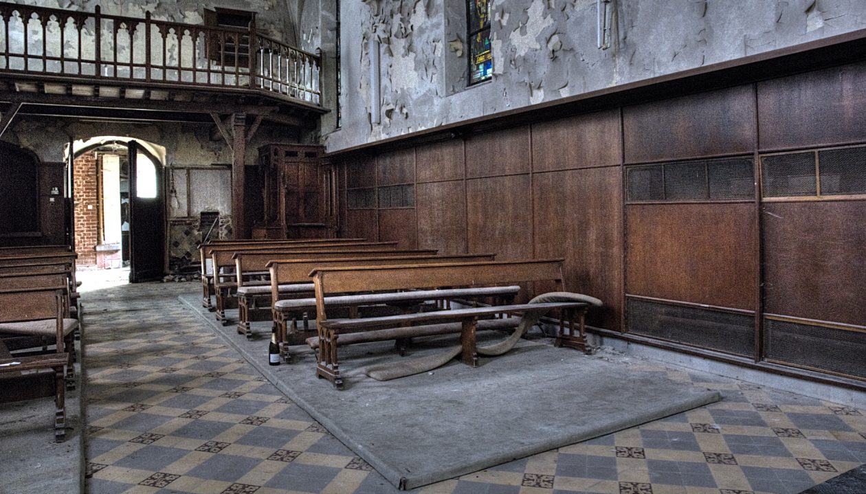 HDR Abandoned Kirche Agnus Dei