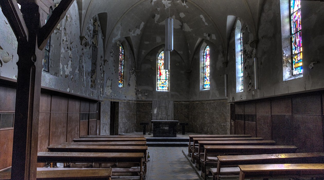 HDR Abandoned Kirche Agnus Dei