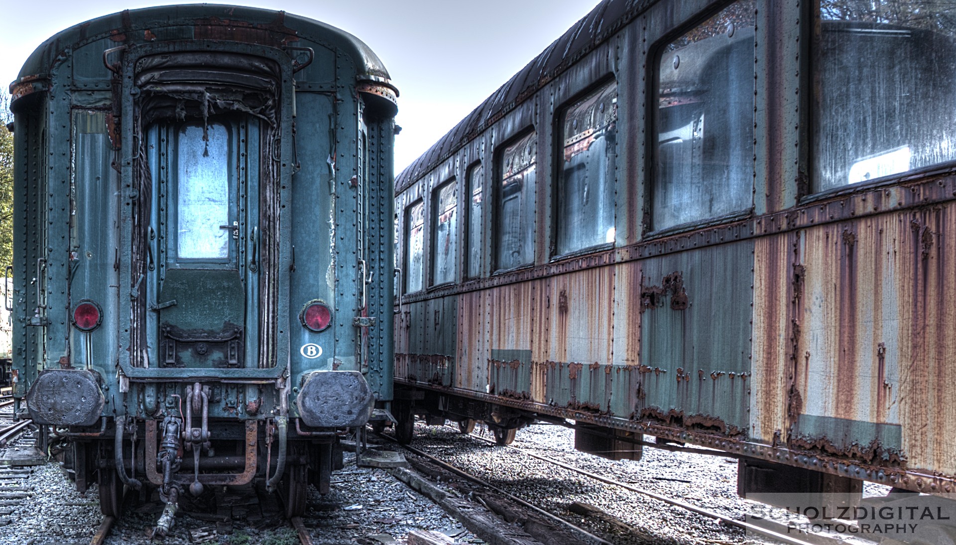 Verlassene Waggons - Abandoned Trains