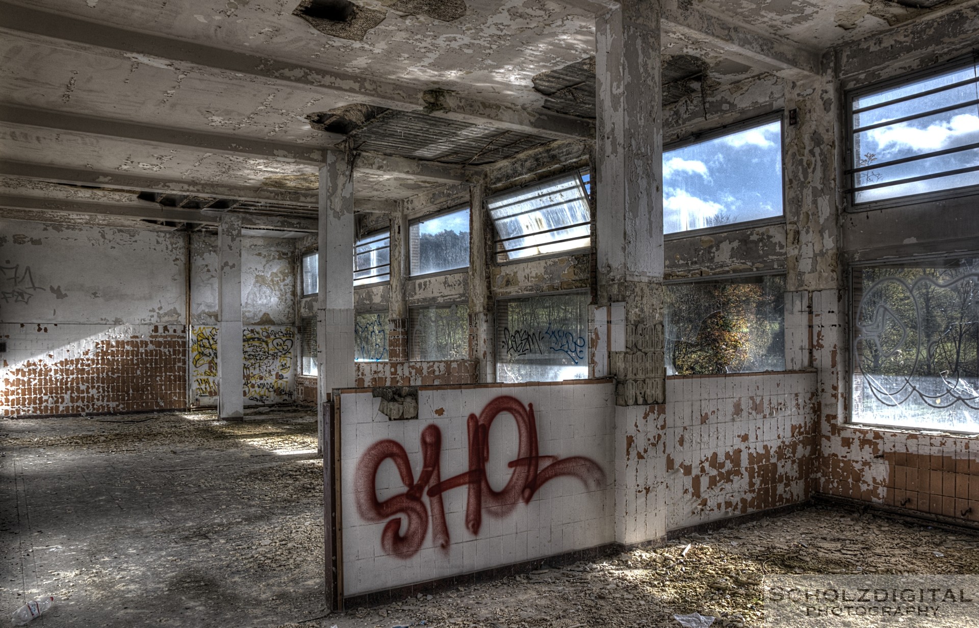 HDR Decay Urban Hospital