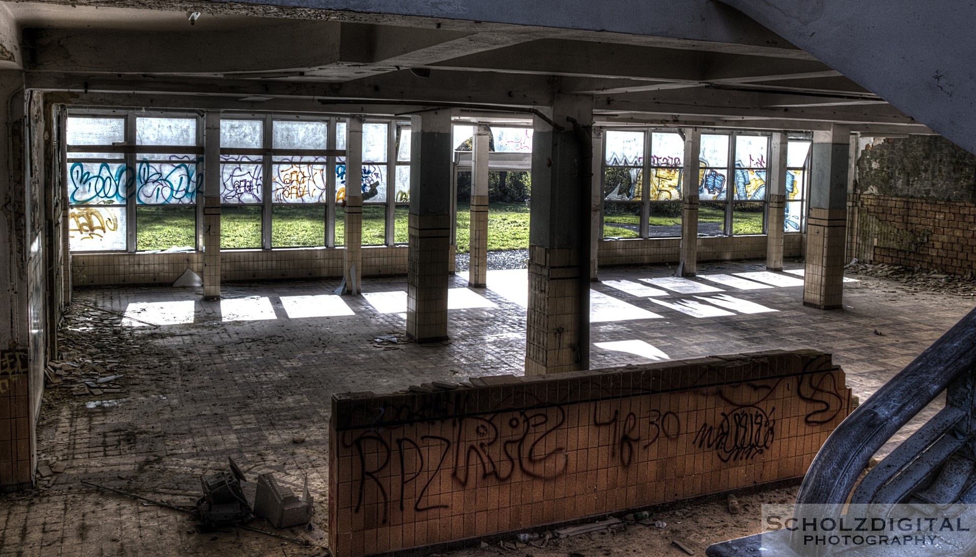 HDR Decay Urban Hospital