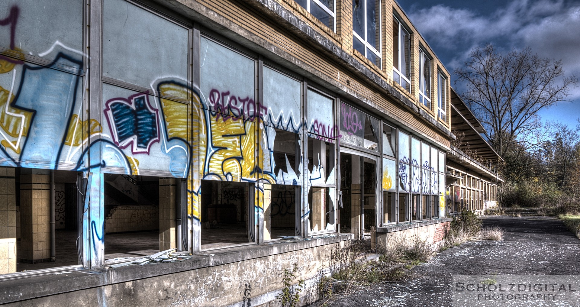 HDR Decay Urban Hospital