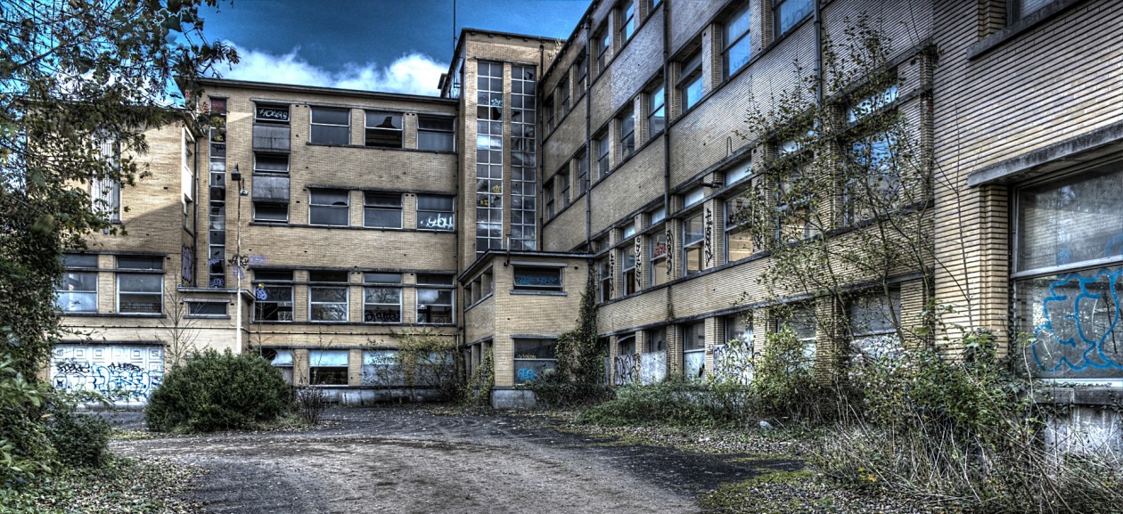 HDR Decay Urban Hospital