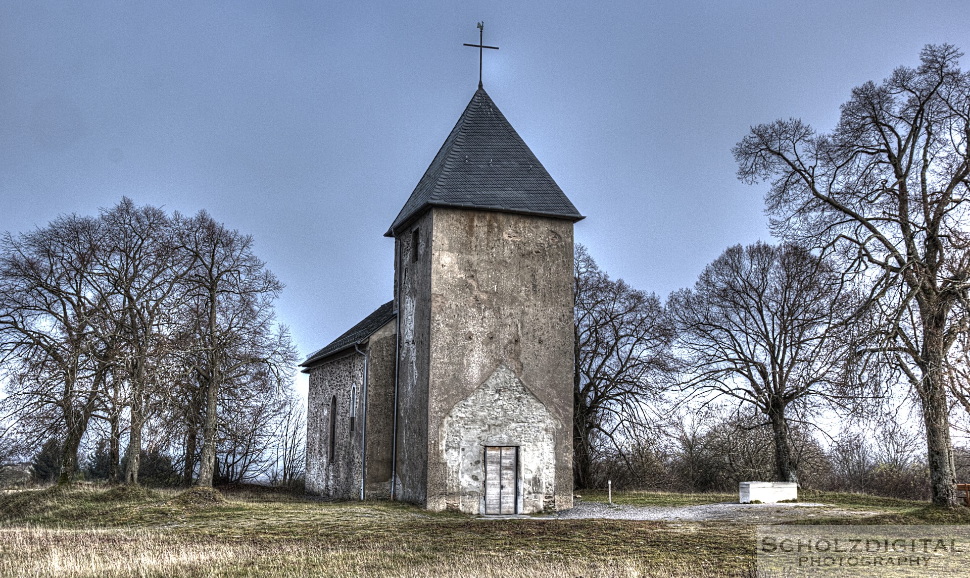 HDR Aufnahme Kirche St. Rochus / Wollseifen / Eifel