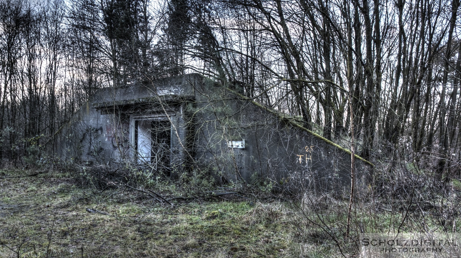 Verlassener Bunker im Munitionsdepot Hünxe