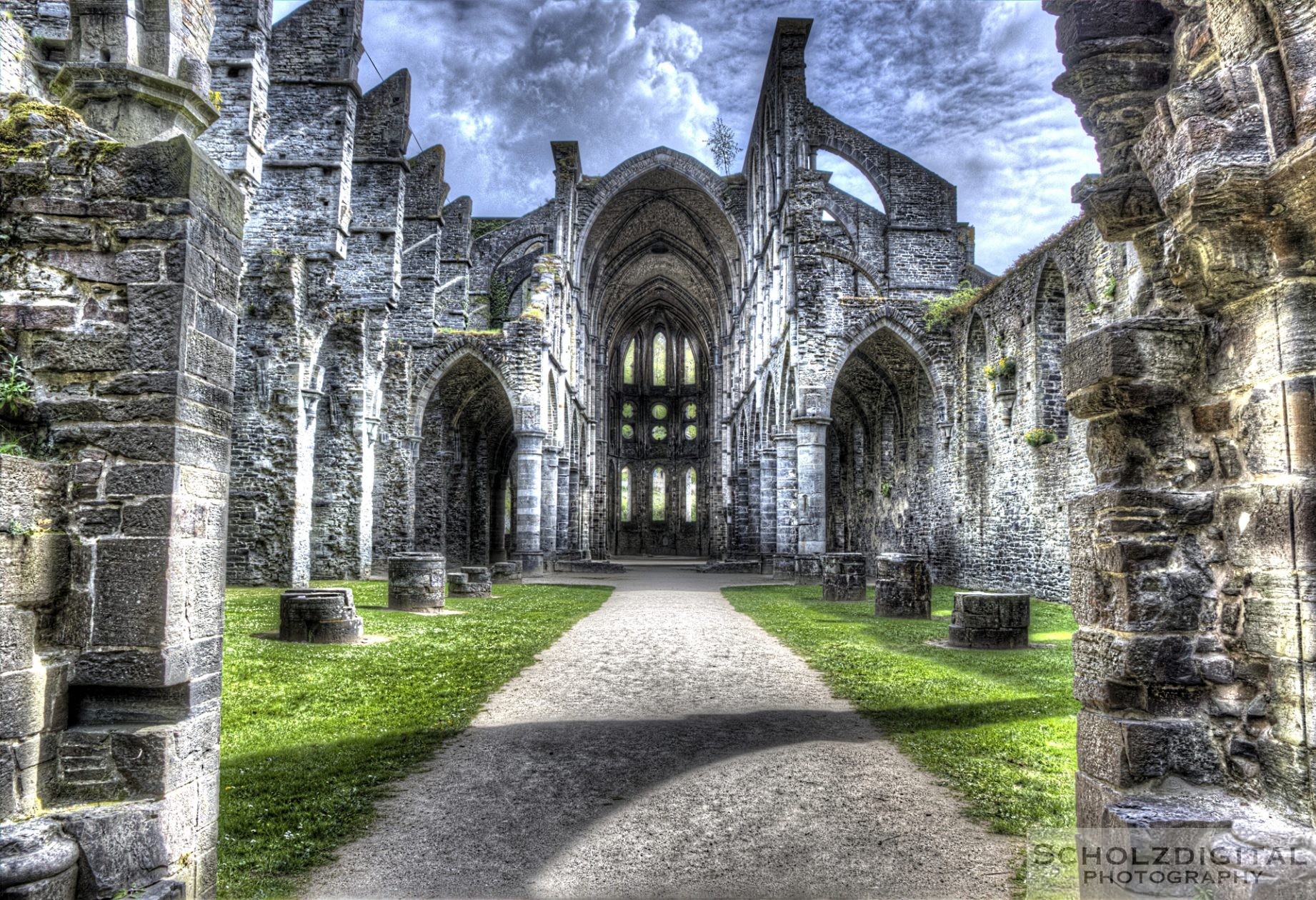 Reste einer Klosterruine