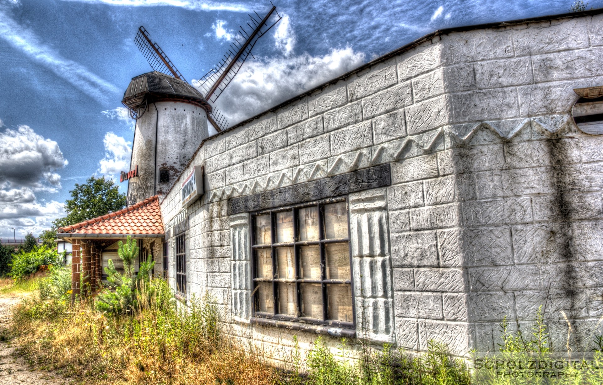Verlassene Mühle in Belgien