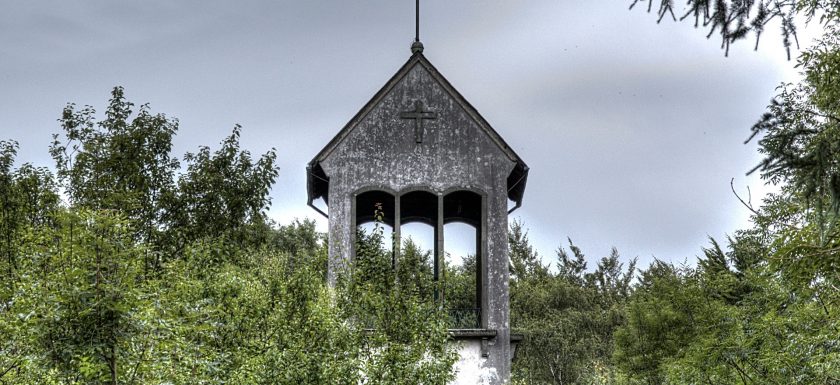 Kirche in einer aufgegebenen Kaserne