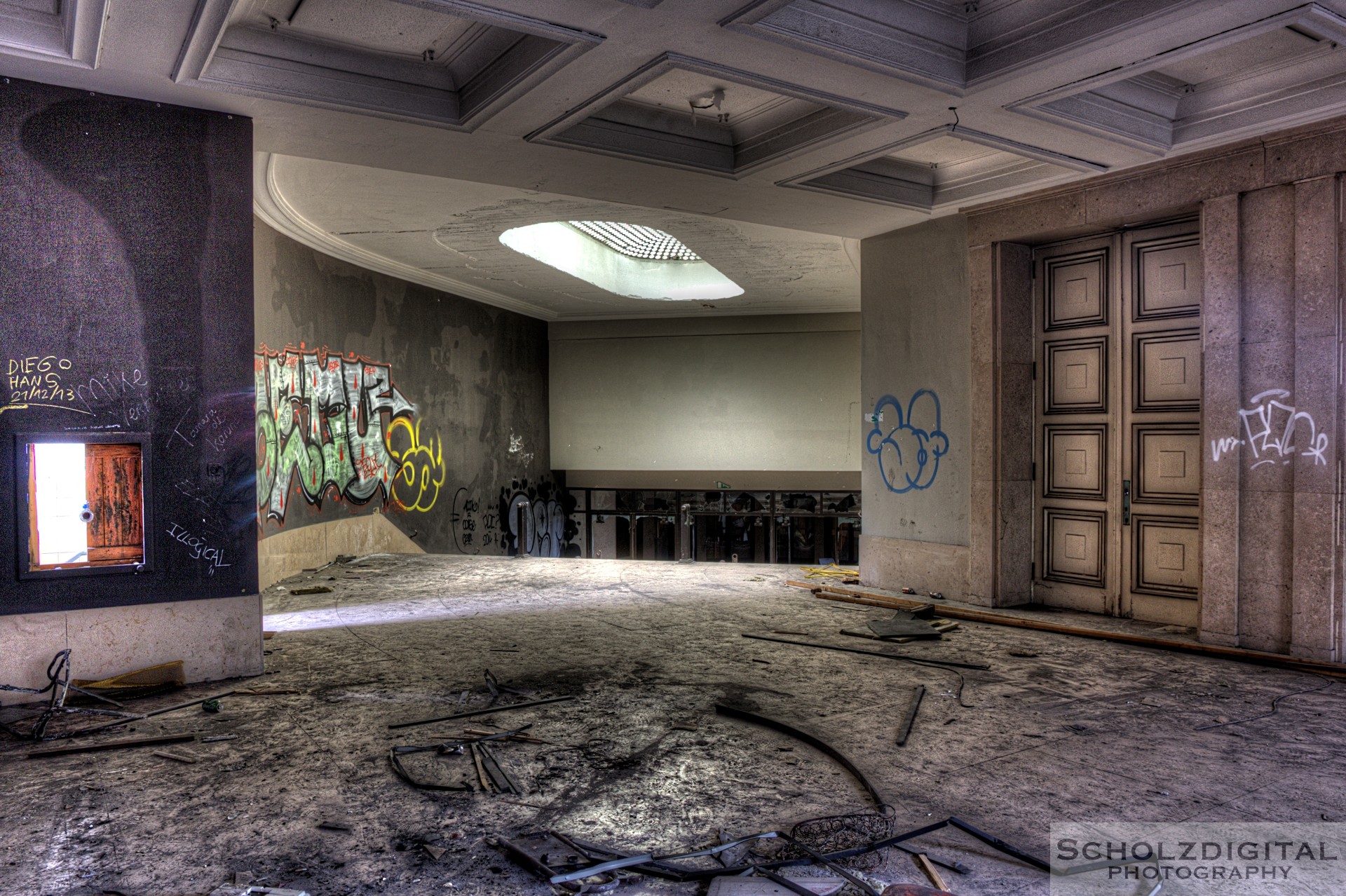 Eingangsbereich des Theaters Jeusette