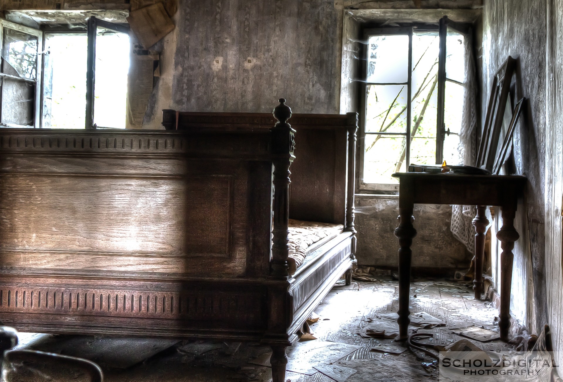 Schlafzimmer in einer verlassenen Mühle