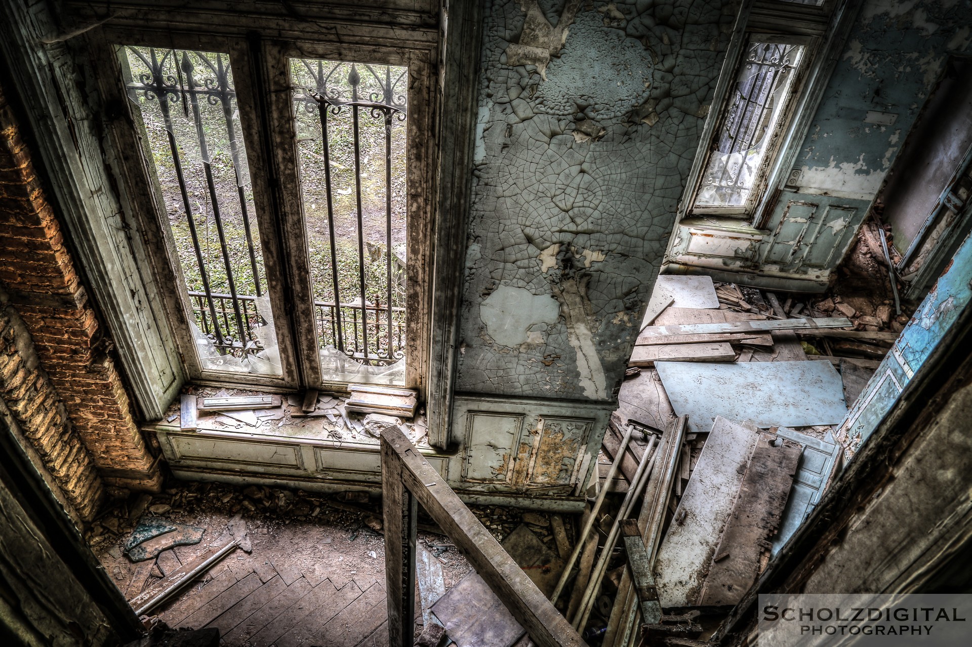 decay - das Gebäude ist sehr marode