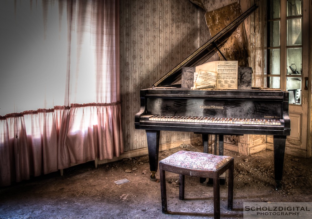 Urologen Villa Dr. Pain - Dr. Anna Urbex HDR