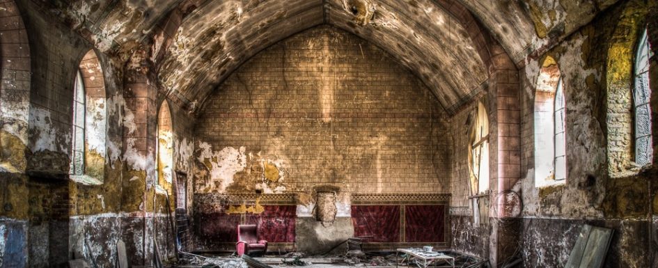 Dust Church HDR Lost place