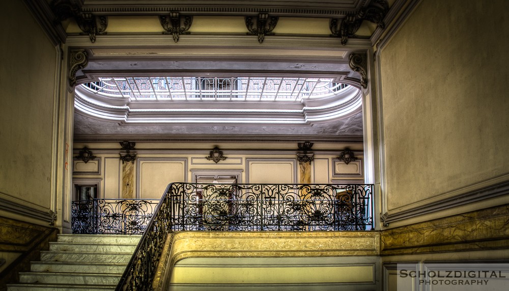 Chateau Lumiere Urbex