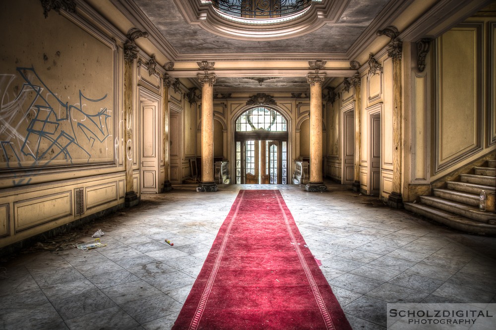 Chateau Lumiere Urbex