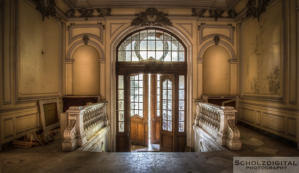 Chateau Lumiere Urbex