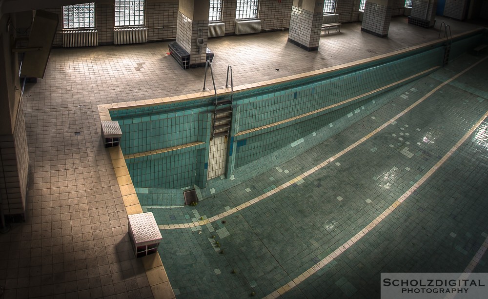 Piscine S - Stadtbad - urges -lost place