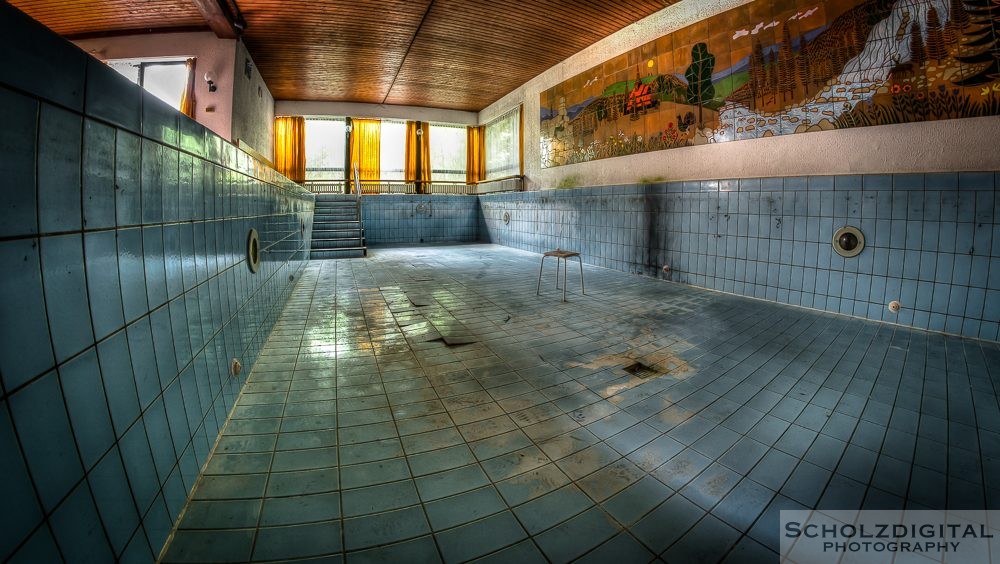 Verlassenes Hotel im Harz, Waldhotel. Urban Exploration . Lost Place