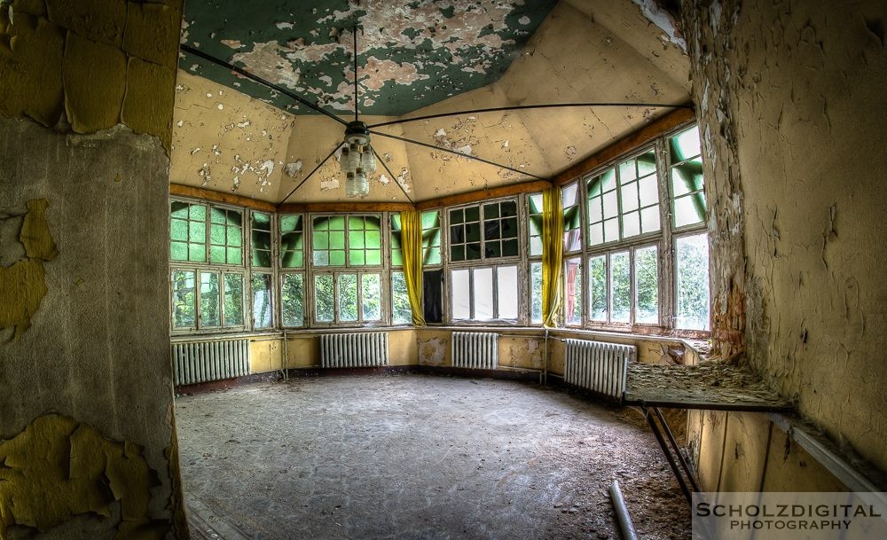 Rittergut V ein Lost Place in Ostdeutschland - urban exploration - Lost Place