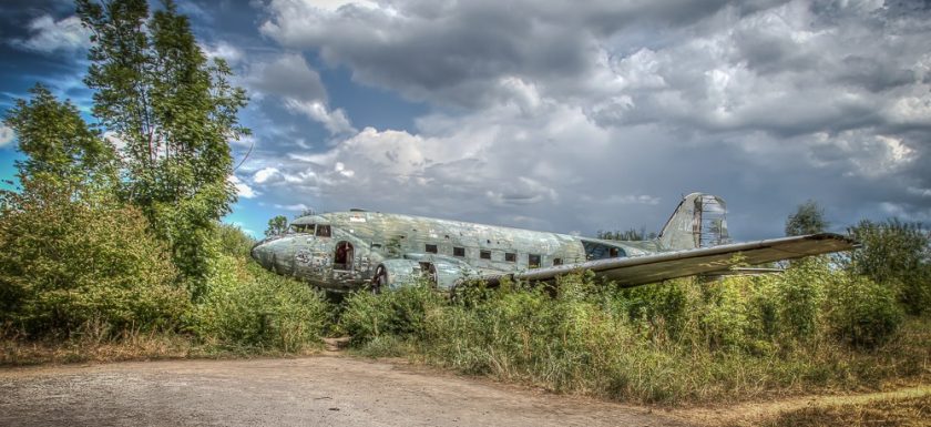 Abandoned Airplane - verlassenes Flugzeug Lost Place Urbex