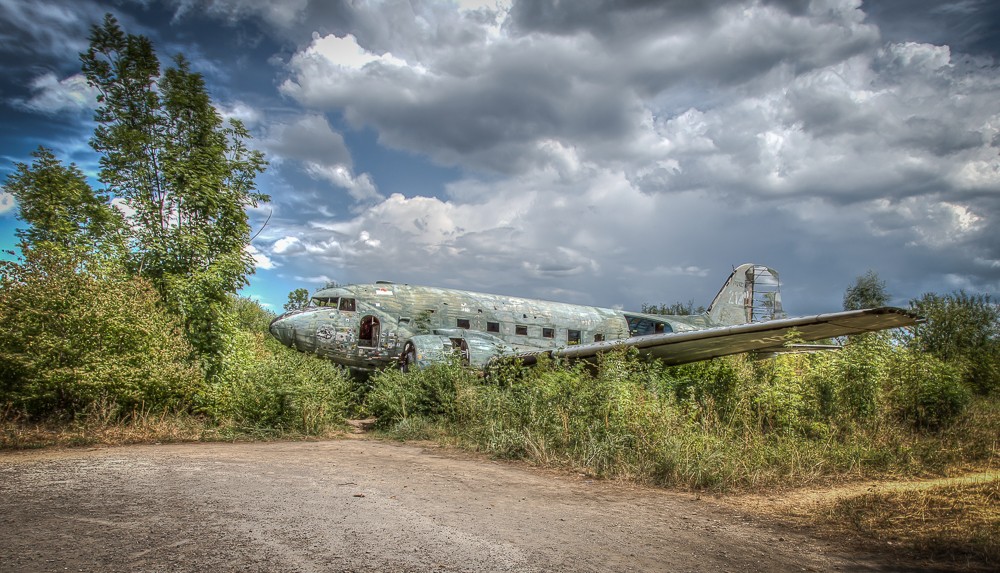 Abandoned Airplane - verlassenes Flugzeug Lost Place Urbex