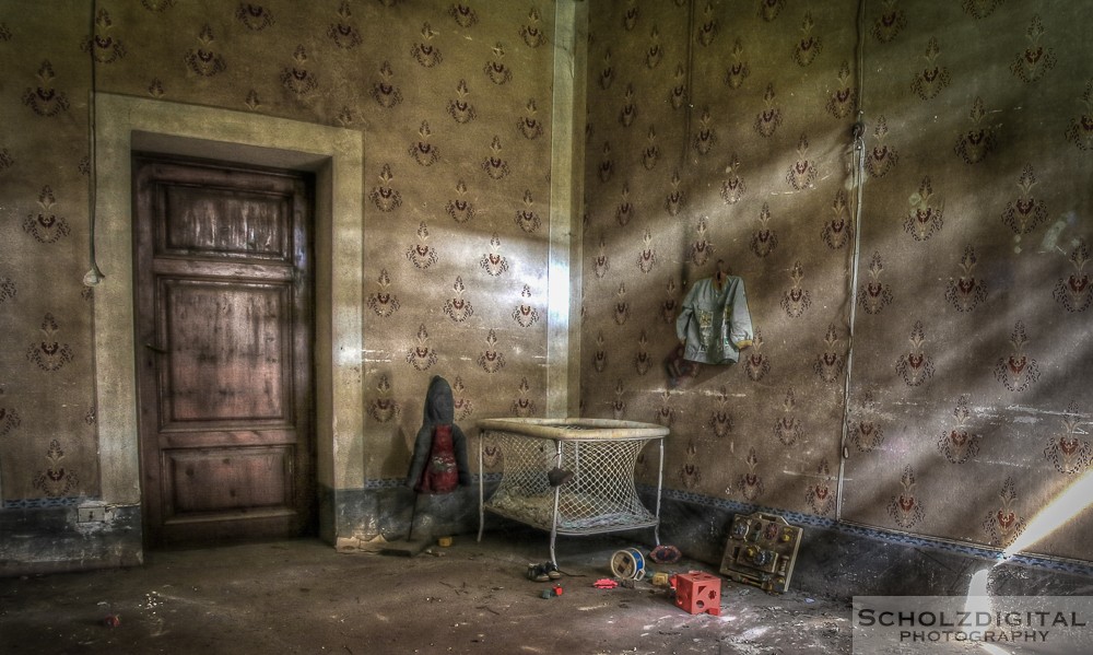 Villa EB - Urbex Italy - Lost Place