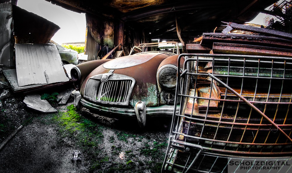 Burned Cars - Lost Place urbex Belgien