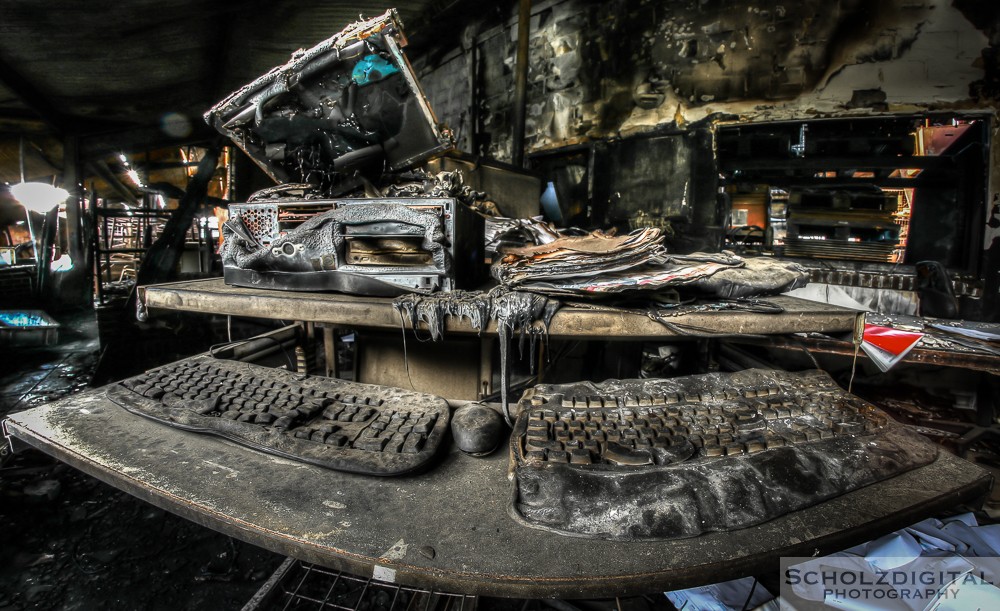 Burned Cars - Lost Place urbex Belgien