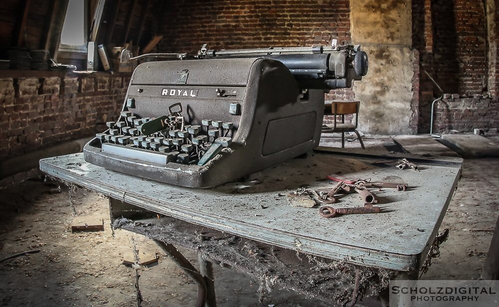 School of decay - verlassene Schule