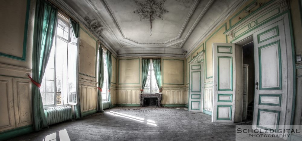 Chateau Cinderella Lost Place Abandoned Belgium Belgien verlassenes Schloss Urbex