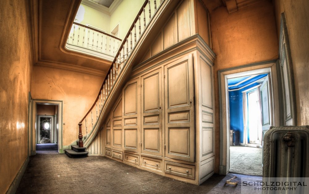 Chateau Cinderella Lost Place Abandoned Belgium Belgien verlassenes Schloss Urbex