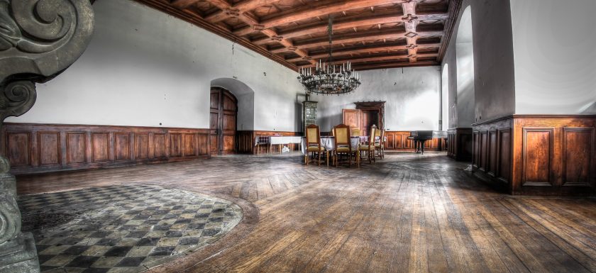 Ecole du chateau - Lost Place - urbex -verlassenes Schloss - abandoned HDR