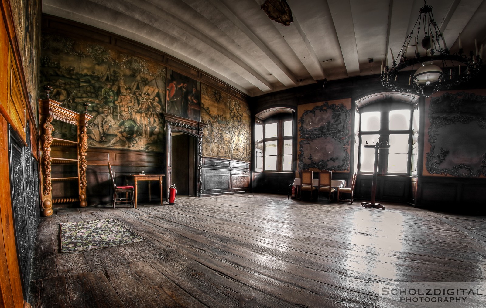 Ecole du chateau - Lost Place - urbex -verlassenes Schloss - abandoned HDR
