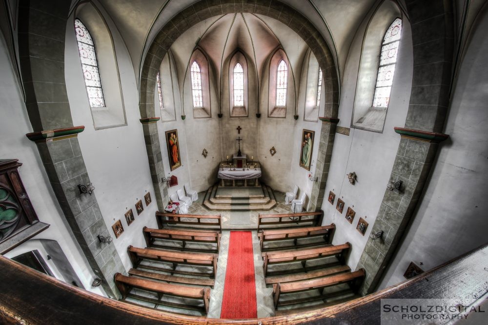 Ecole du chateau - Lost Place - urbex -verlassenes Schloss - abandoned HDR