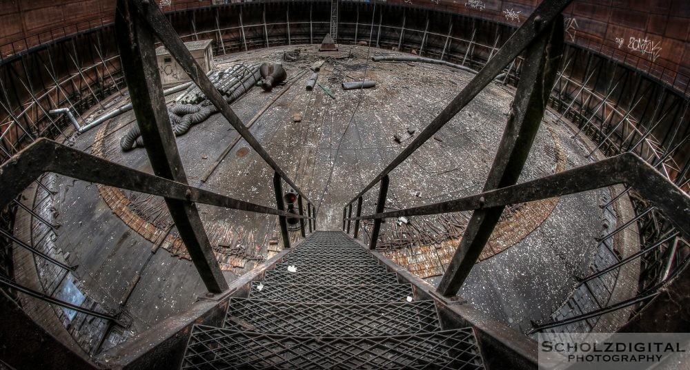 Gasometer Urbex Lost Place verlassener Ort Space Invaders