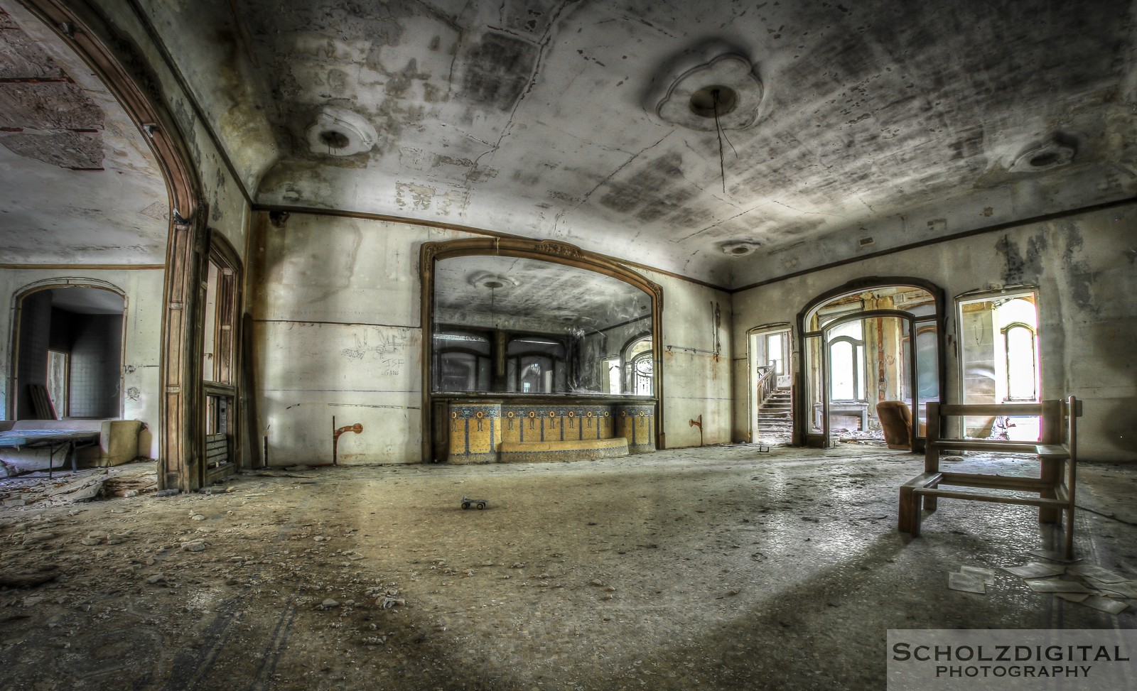 Manoir Colimacon Urbex France Urbex frankreich Lost Place verlassenes Chateau in Frankreich