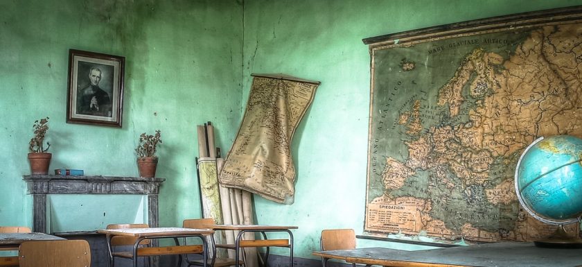 Lezione die Geografia - verlassene Schule int Italien ein Lost Place - urbex
