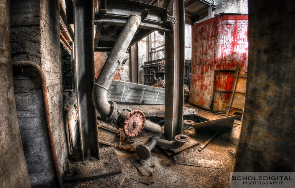 Lost Place urbex Control Room Belgien verlassene Industrieanlage Serraing verlaaten abandoned