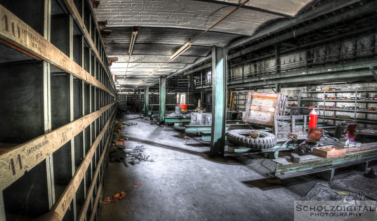 Lost Place urbex Control Room Belgien verlassene Industrieanlage Serraing verlaaten abandoned