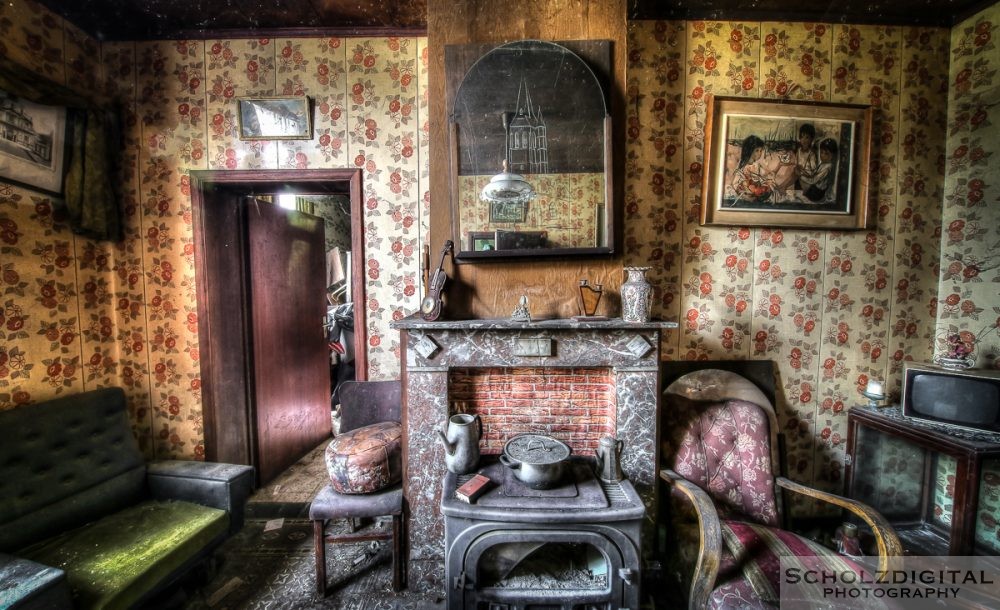 Ferme du Collectionneur, Urbex, lost place in Belgien verlassener Bauernhof Maison