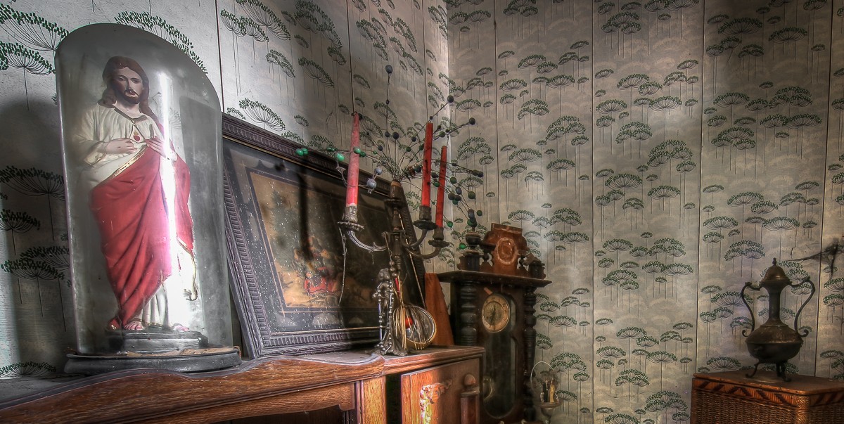 Ferme du Collectionneur, Urbex, lost place in Belgien verlassener Bauernhof Maison