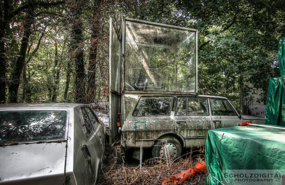 Urbex, Lost Place, HDR, Abandoned, verlassene Orte, verlassen, verlaten, Urban exploration, UE, Belgien, Belgium, Iron Forest, Autofriedhof, Autokerkhof, Cars, Autos, Schrottplatz