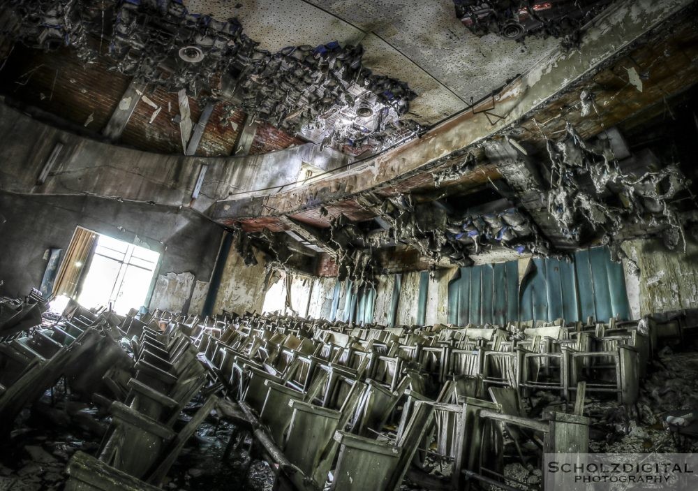 Urbex, Lost Place, HDR, Abandoned, verlassene Orte, verlassen, verlaten, Urban exploration, UE, Italien, Italy, Italia, Milano, rolleer Mosquito Theater, Manicomio