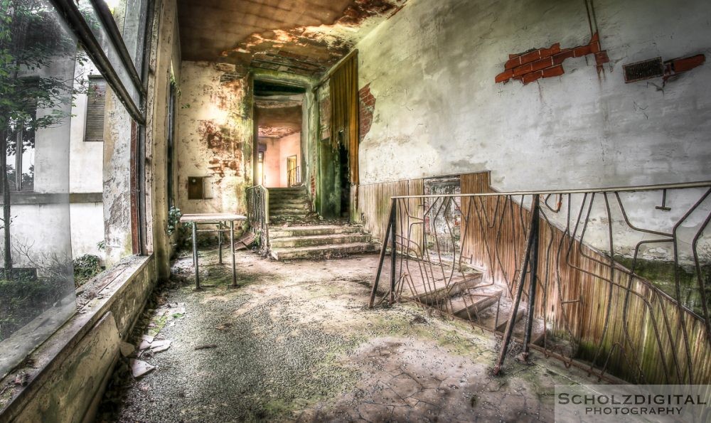 Urbex, Lost Place, HDR, Abandoned, verlassene Orte, verlassen, verlaten, Urban exploration, UE, Italien, Italy, Italia, Milano, rolleer Mosquito Theater, Manicomio