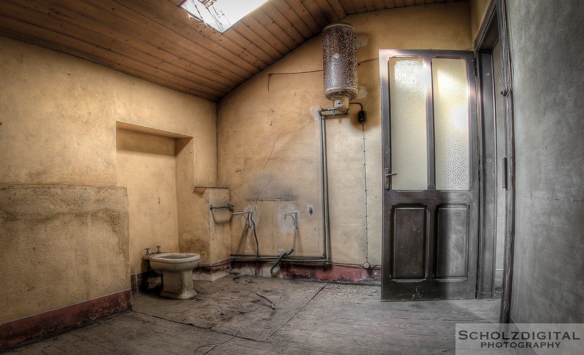 Oriental Gem Urbex Italy Italien Lost Place verlassene Orte Fotos URBEX