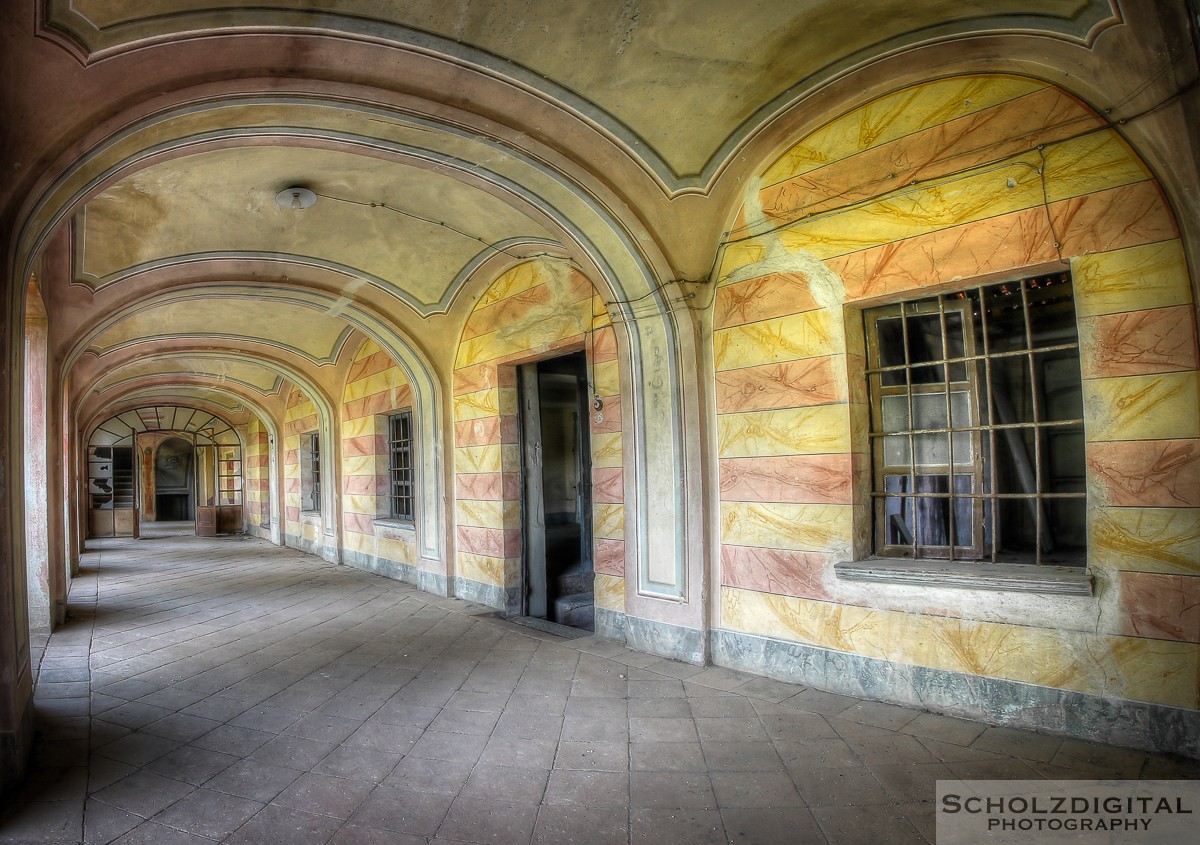 Oriental Gem Urbex Italy Italien Lost Place verlassene Orte Fotos URBEX