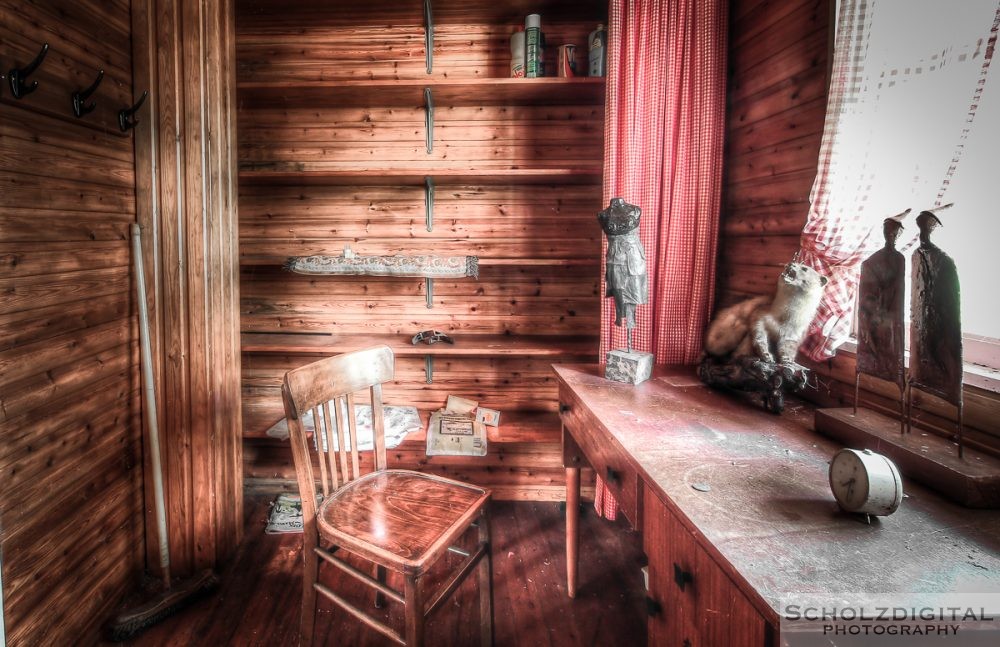 Urbex, Lost Place, HDR, Abandoned, verlassene Orte, verlassen, verlaten, Urban exploration, UE, Belgien, Belgium, Swamp Chalet