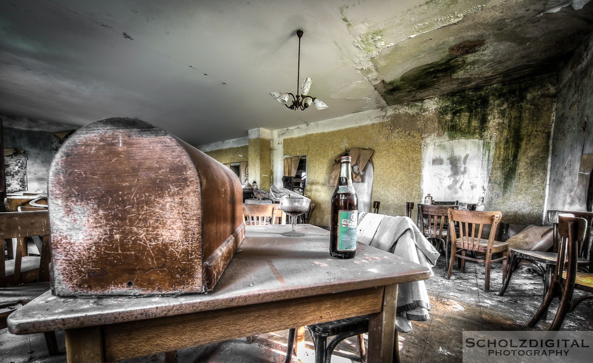 Abandoned, Cafe Flower Valley, HDR, Lost Place, Ost Westfalen, OWL, UE, Urban exploration, Urbex, verlassen, Verlassene Orte, Verlassene Orte in Deutschland, verlaten